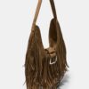 Skulderveske med frynser og spenne