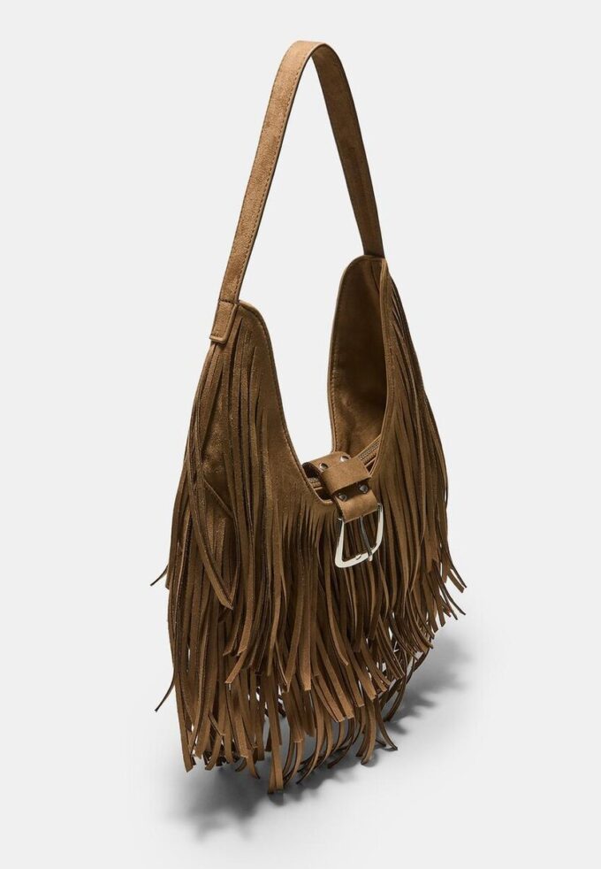 Skulderveske med frynser og spenne