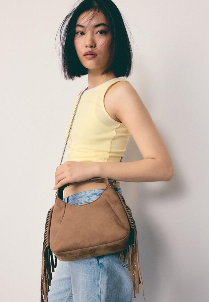 Skulderveske med frynser på siden