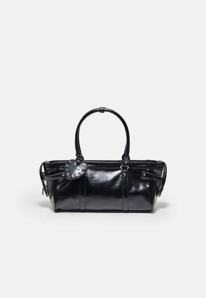 Skulderveske med hjerte-detalj