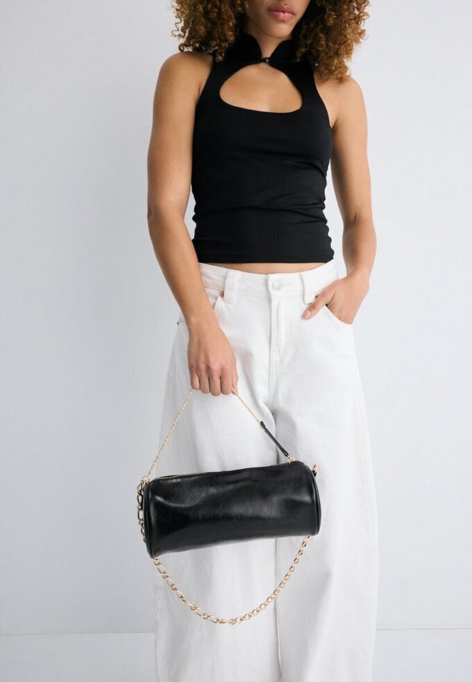 Skulderveske med kjedehåndtak