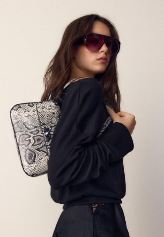 Skulderveske med klaff