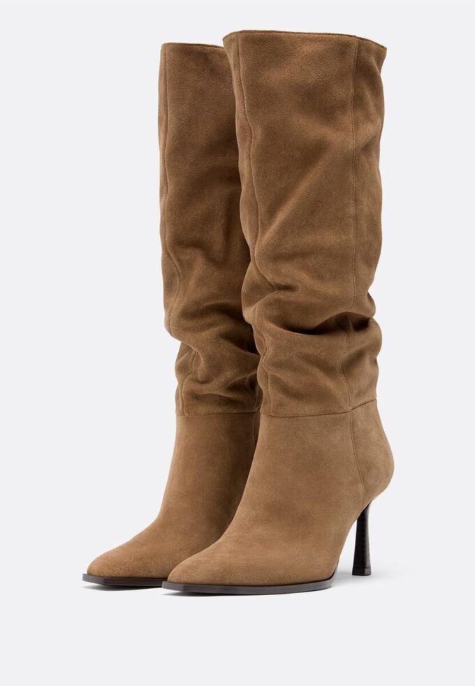 Slouchy høye støvler i skinn med stilett