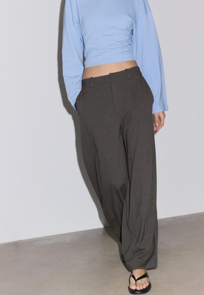 Smarte, vide bukser med sømdetaljer