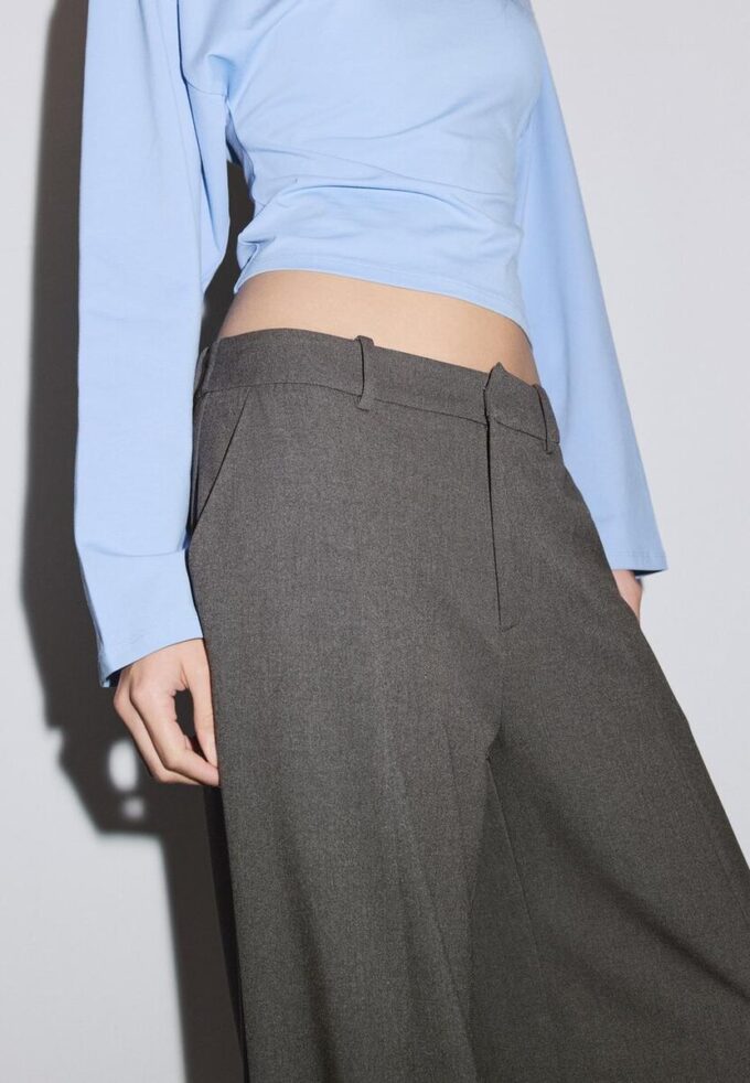 Smarte, vide bukser med sømdetaljer