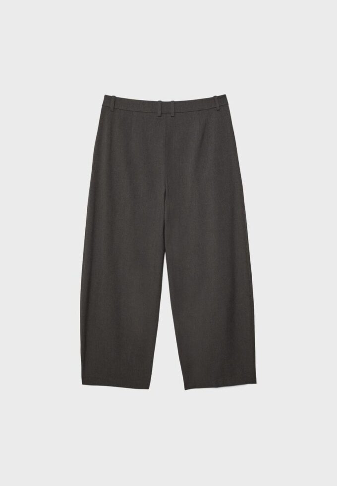 Smarte, vide bukser med sømdetaljer