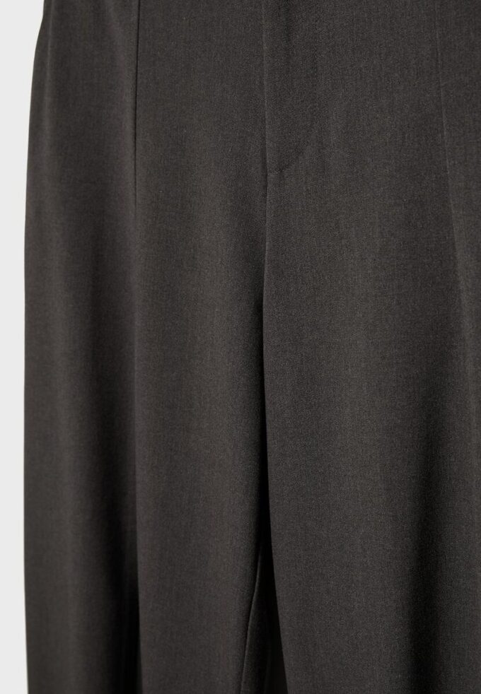 Smarte, vide bukser med sømdetaljer