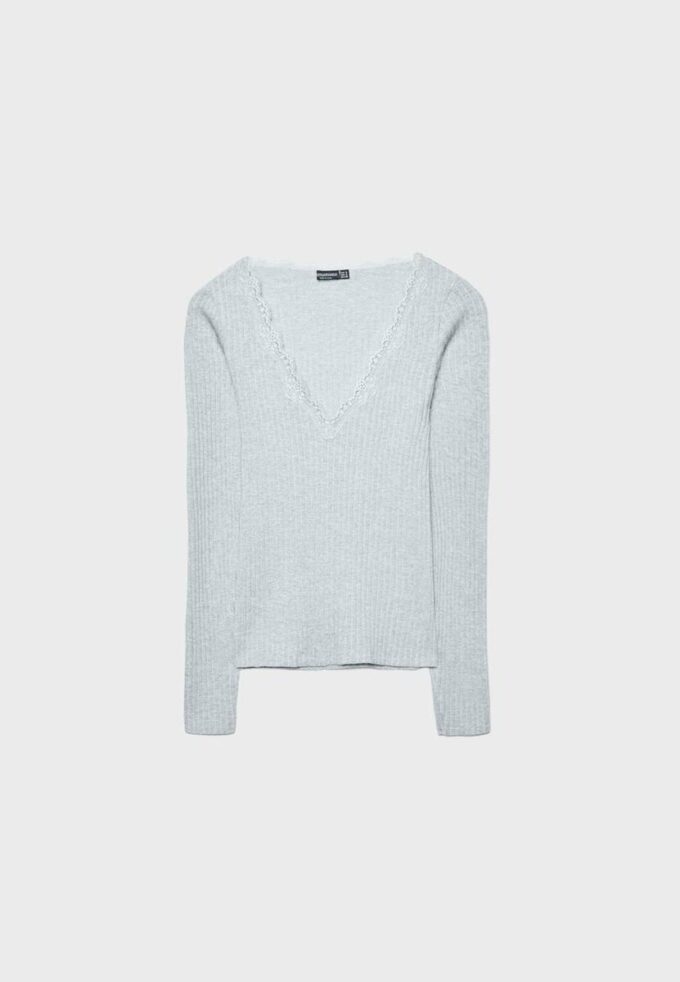 Sømløs bluse i blonder