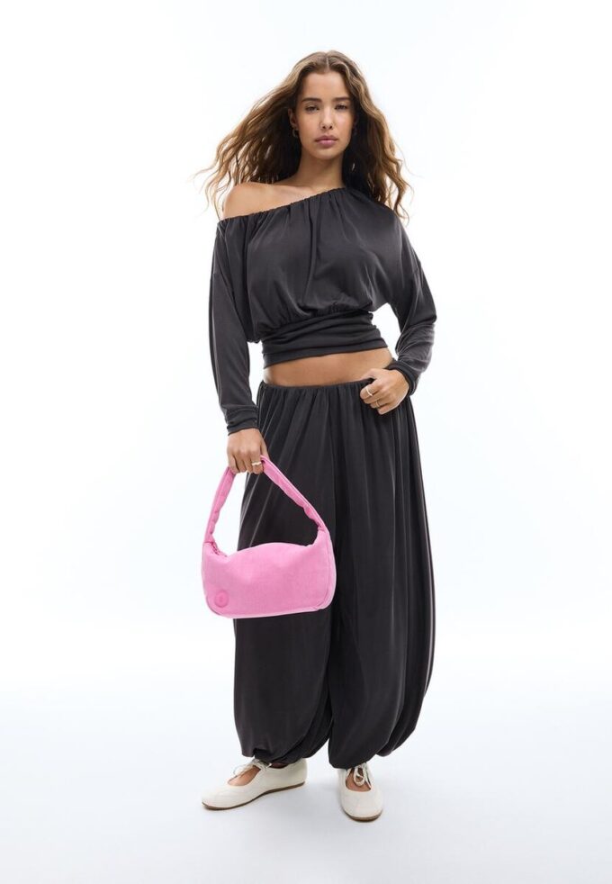 Soft-Touch asymmetrisk T-skjorte