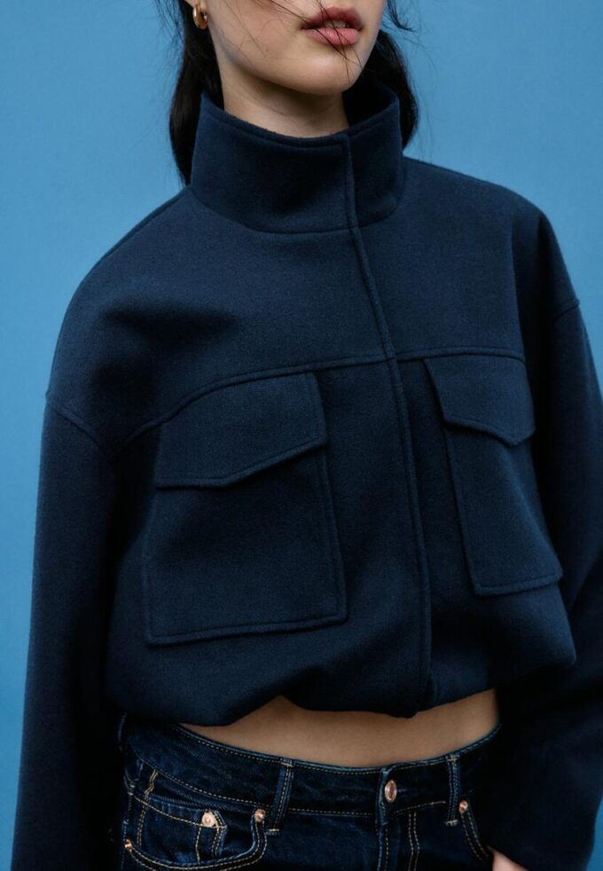 Soft-Touch-bomberjakke med lommer