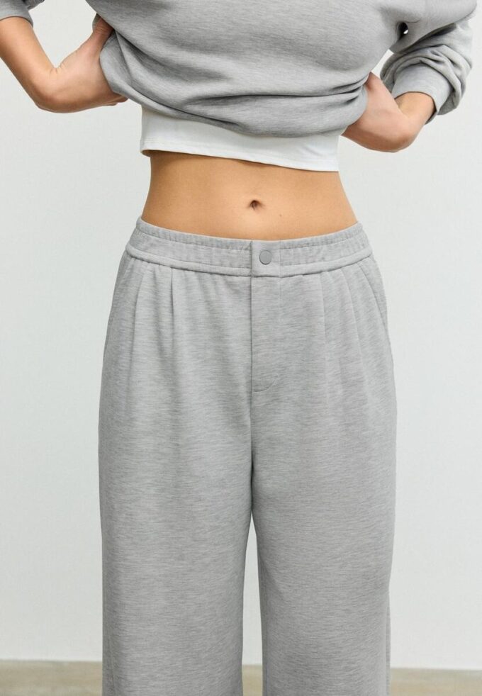 Soft-Touch-bukser med innsnitt