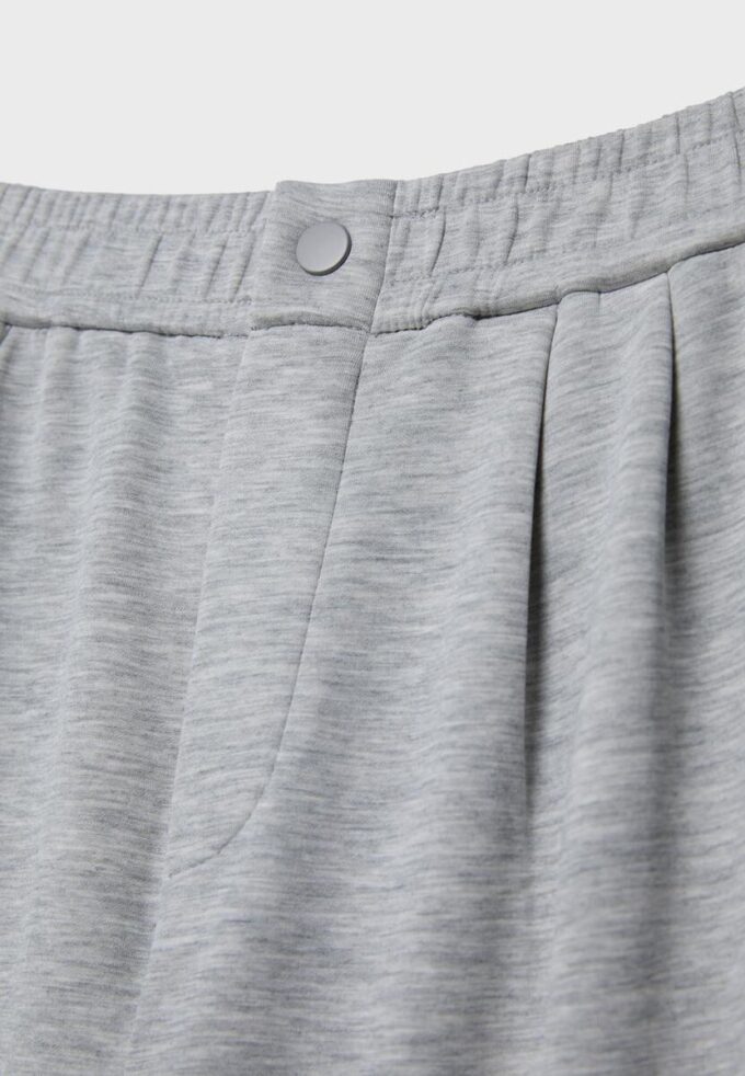 Soft-Touch-bukser med innsnitt