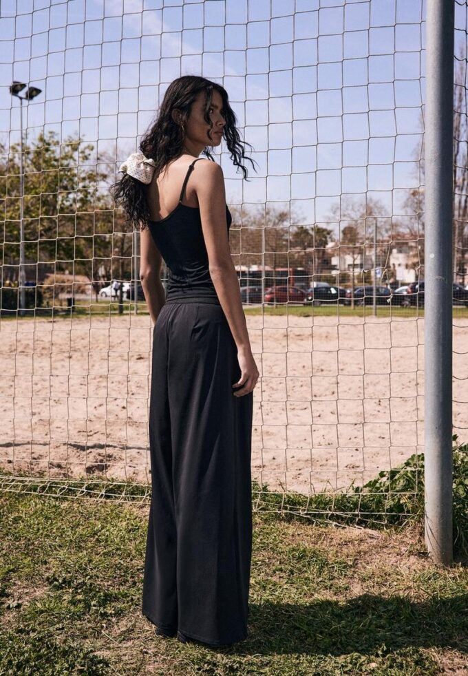 Soft-Touch-palazzo-joggebukse med elastisk linning og myk overflate