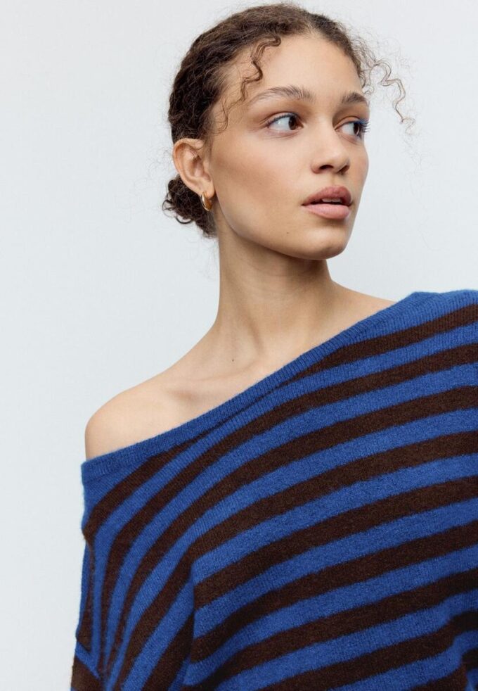 Soft-Touch strikket genser med båthals