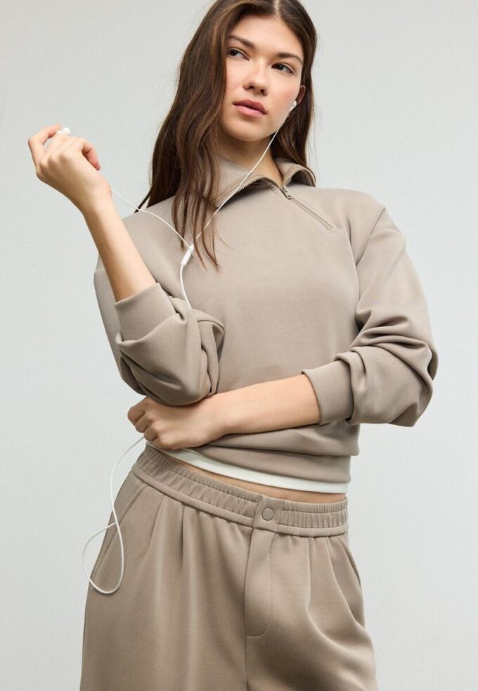 Soft-Touch-Sweatshirt med glidelås i siden