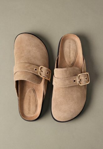 Split-suede-klogger med spenne