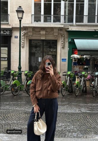 Stiv bøtteveske med øyeletter