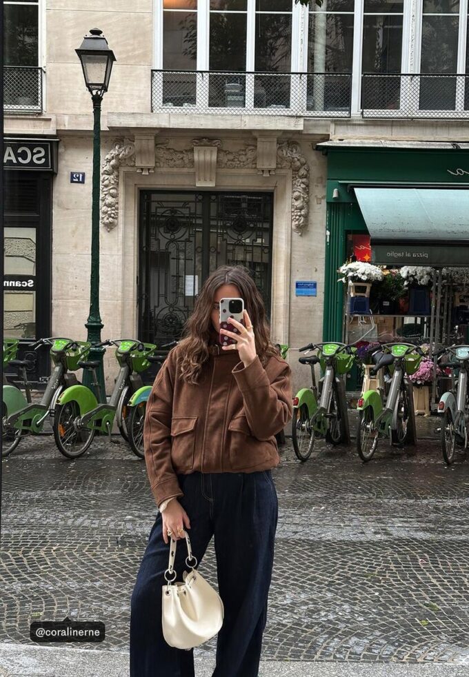 Stiv bøtteveske med øyeletter