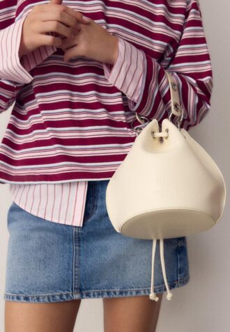 Stiv bøtteveske med øyeletter