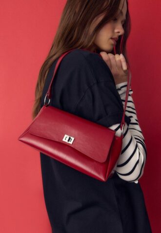 Stor rektangulær miniveske med klaff