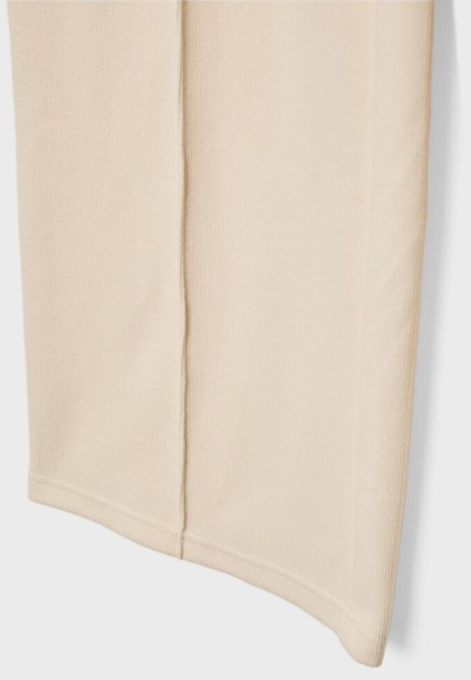 Strikkede bukser med sømdetaljer