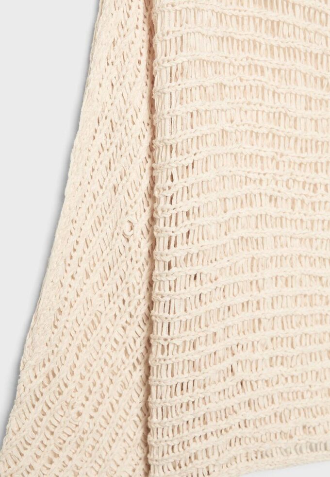 Strikkegenser i kapestil med bånd