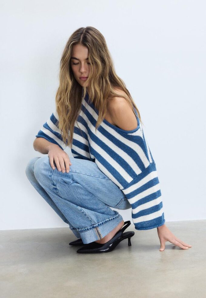 Strikkegenser med båthals