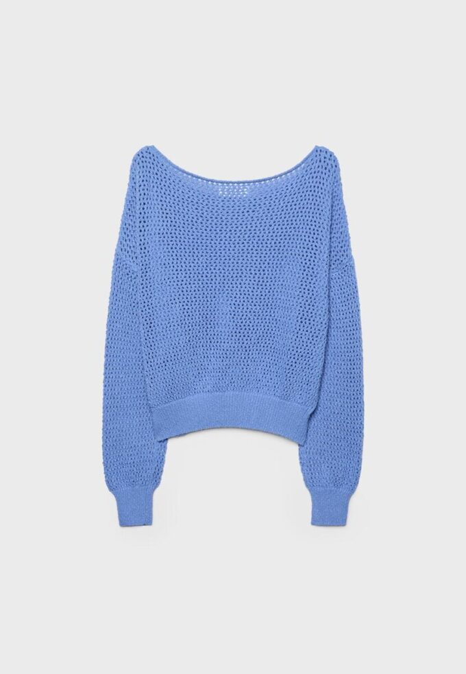 Strikkegenser med båthals