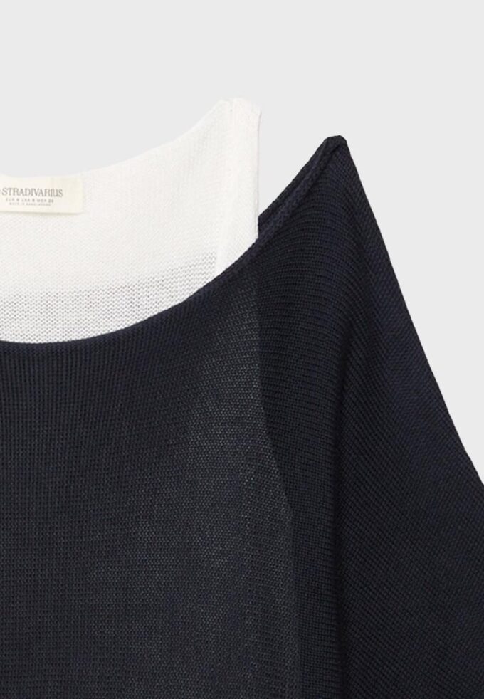 Strikkegenser med båthals og overlegg