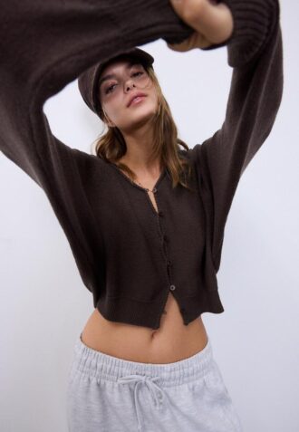 Strikkegenser med flaggermusermer