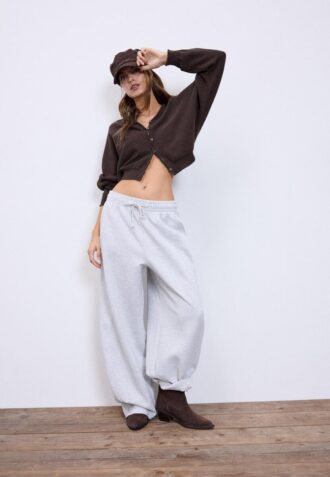 Strikkegenser med flaggermusermer