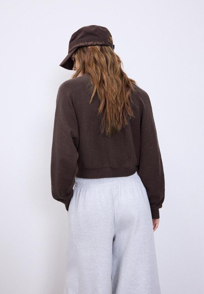 Strikkegenser med flaggermusermer