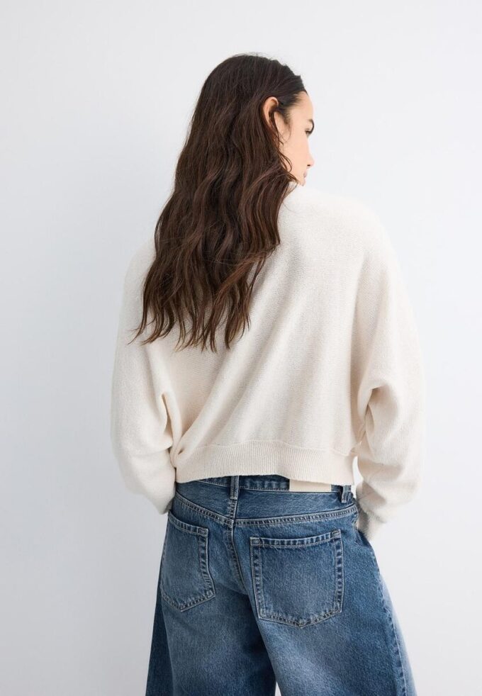 Strikkegenser med flaggermusermer