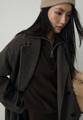 Strikkegenser med glidelås