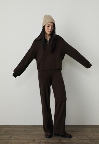 Strikkegenser med glidelås