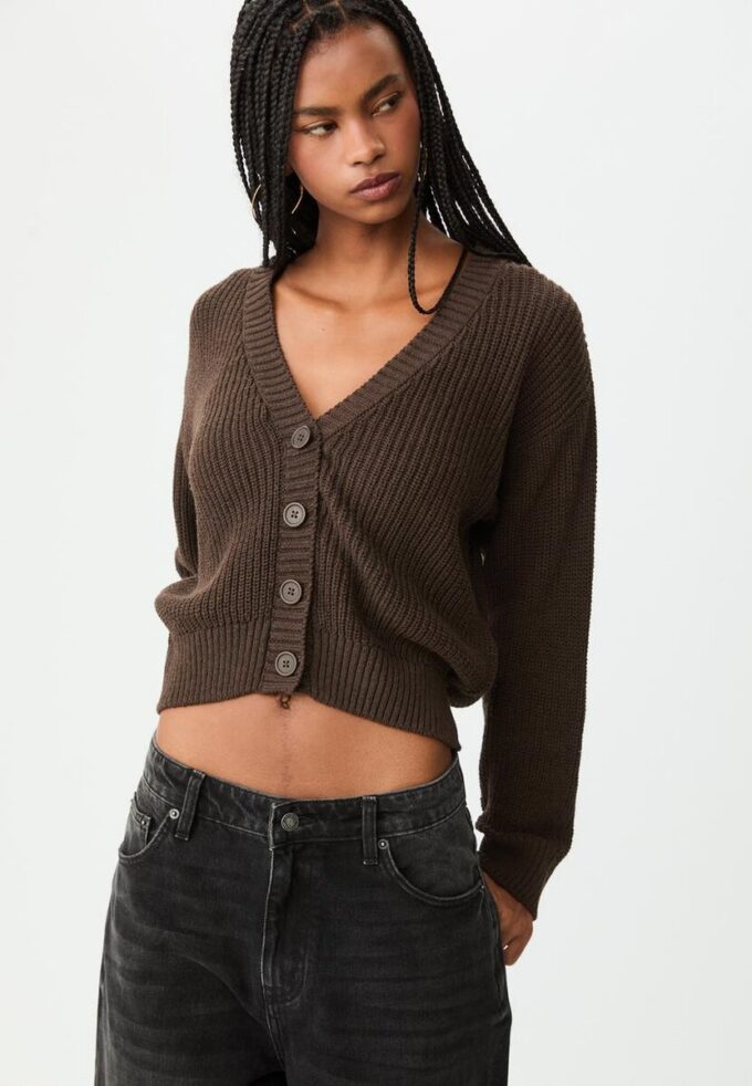 Strikkegenser med knapper