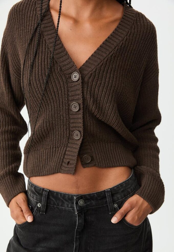 Strikkegenser med knapper