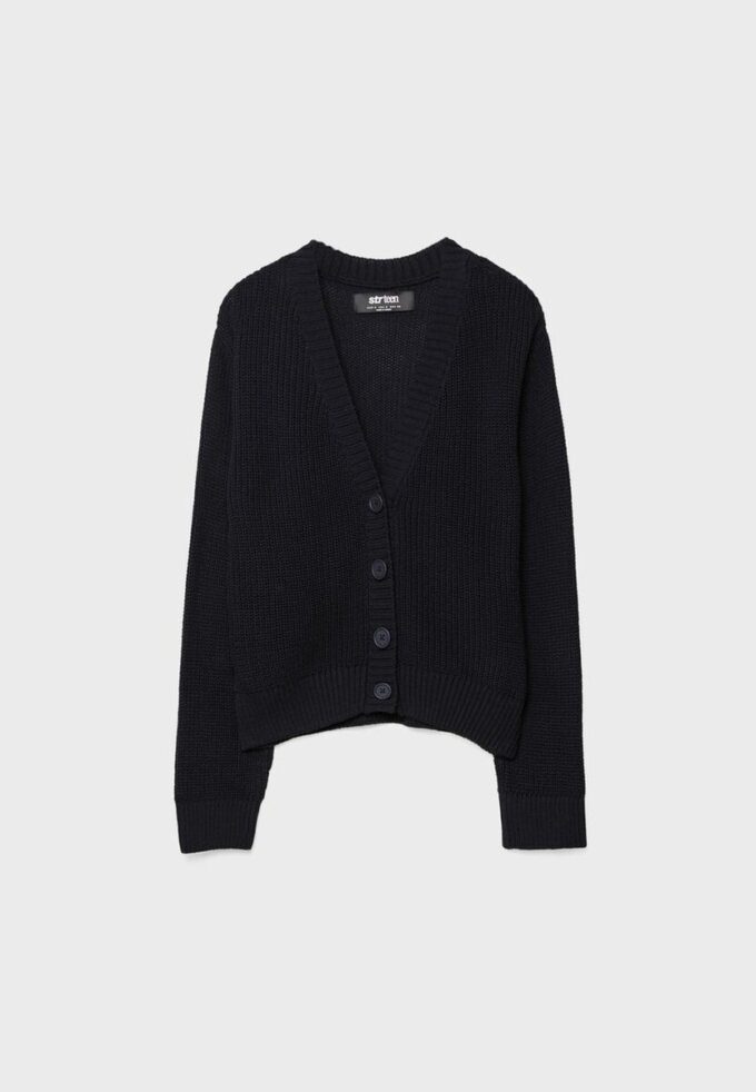 Strikkegenser med knapper