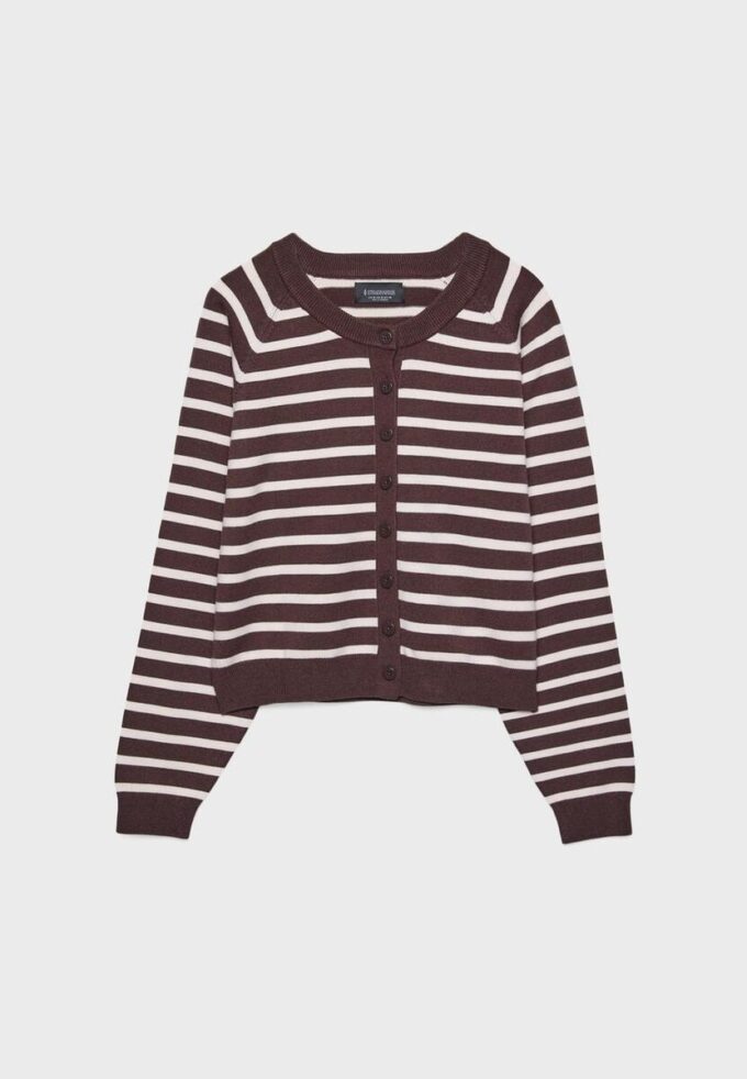 Strikkegenser med knapper og raglanermer