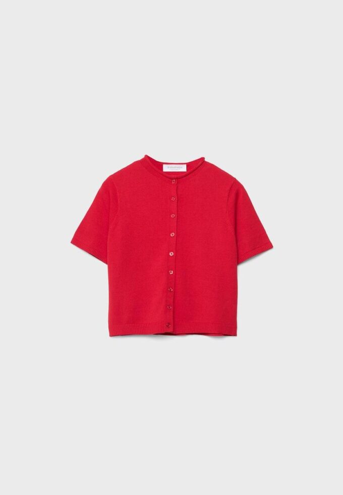 Strikkegenser med stående krage og knapper