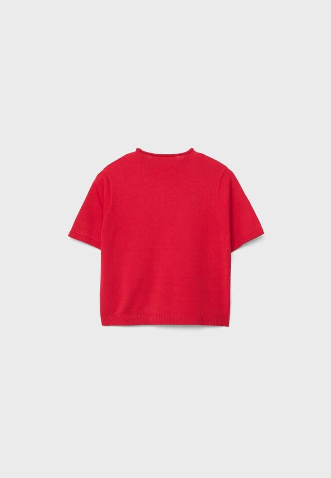 Strikkegenser med stående krage og knapper