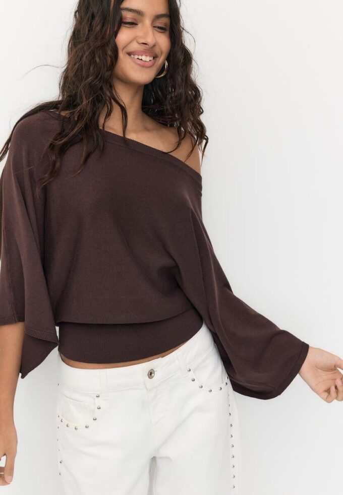 Strikkegenser med vide ermer