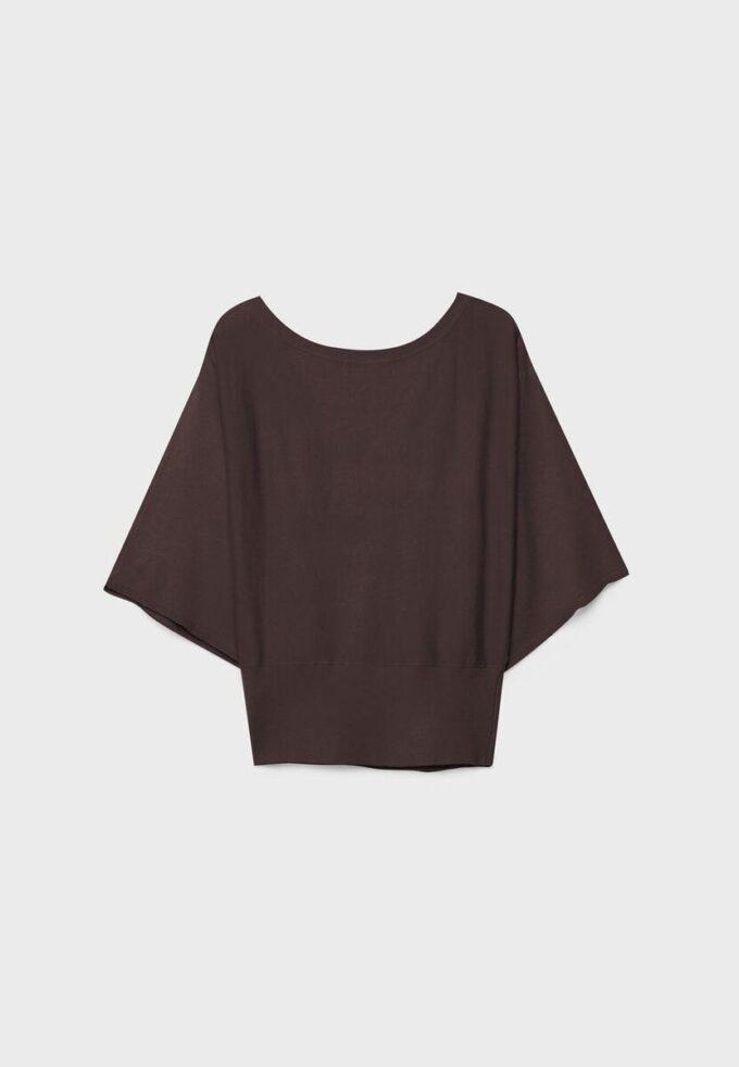 Strikkegenser med vide ermer