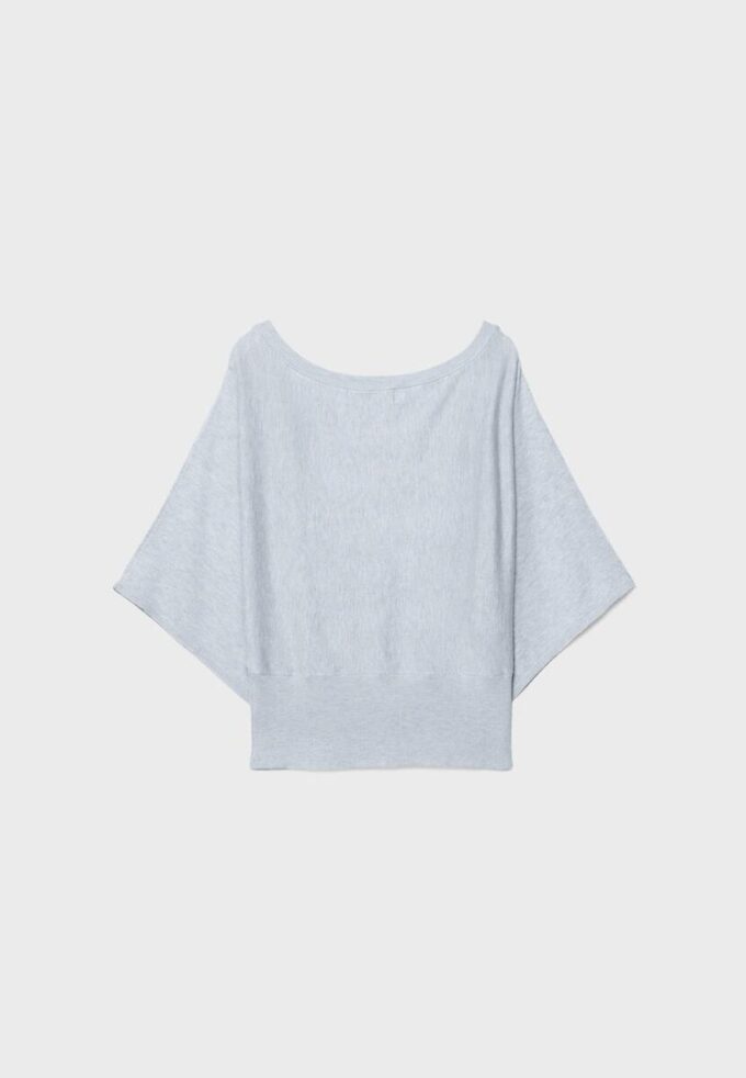 Strikkegenser med vide ermer