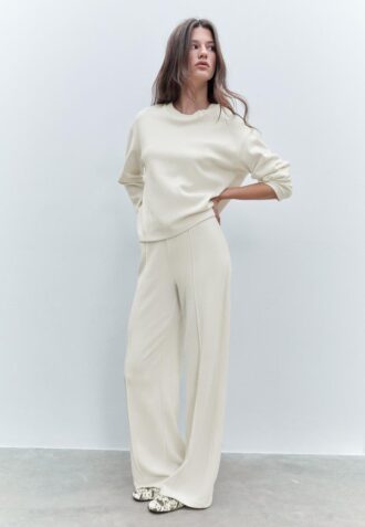 Strikket T-skjorte med rund hals