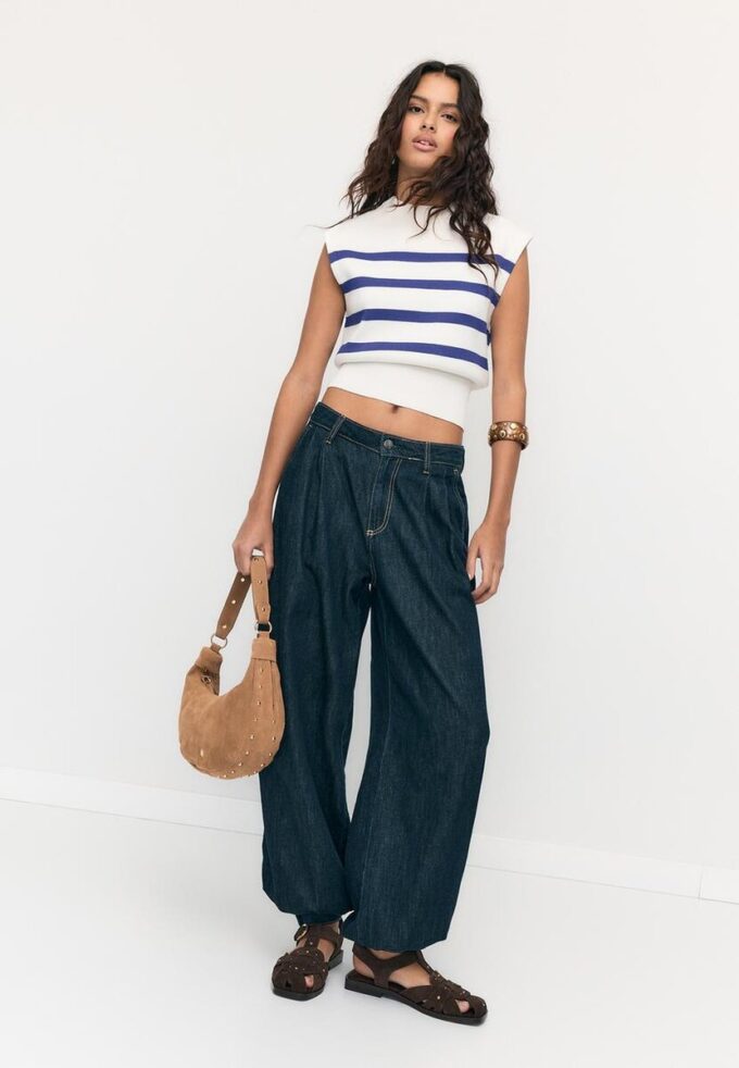 Strikket topp med rund hals