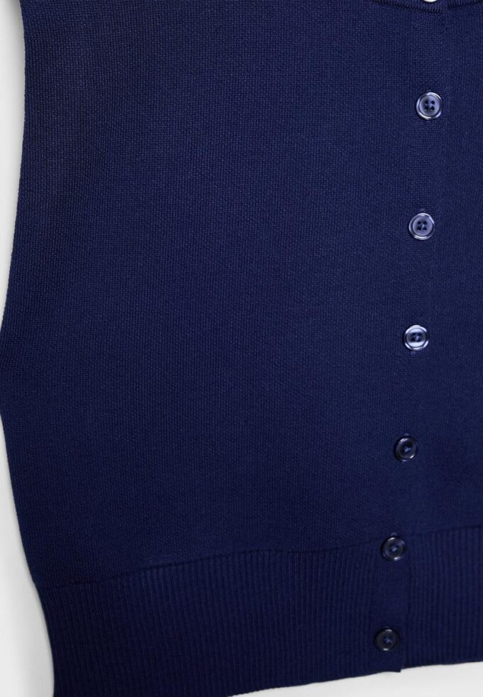 Strikket vest med polstrede skuldre