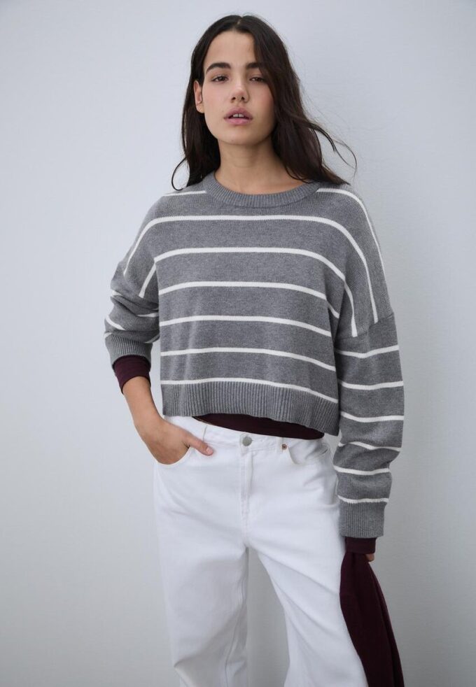 Stripet kort strikket genser