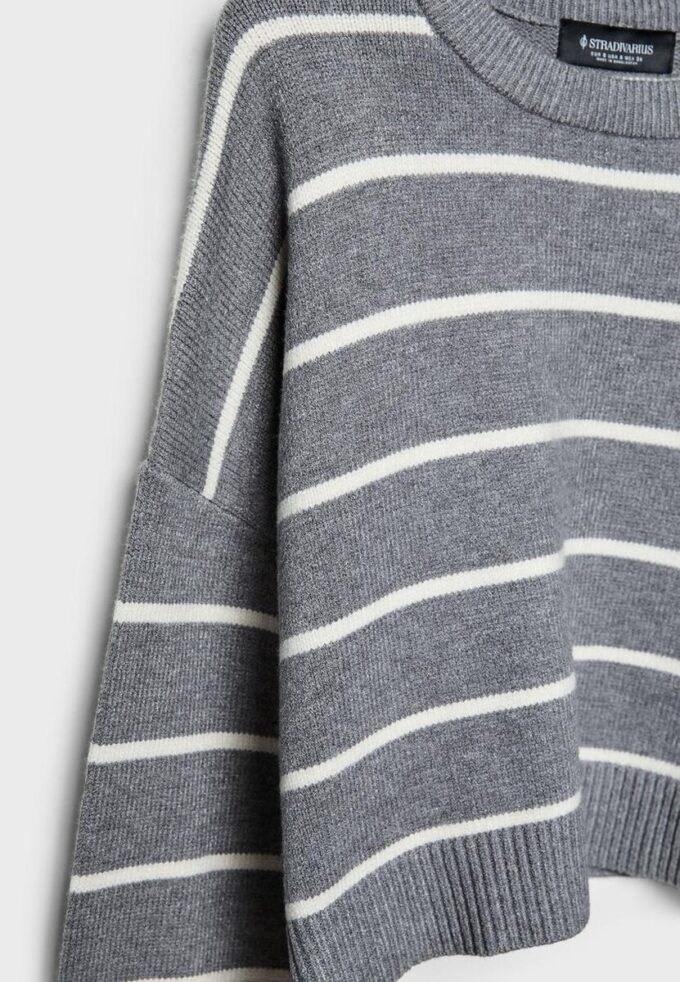 Stripet kort strikket genser