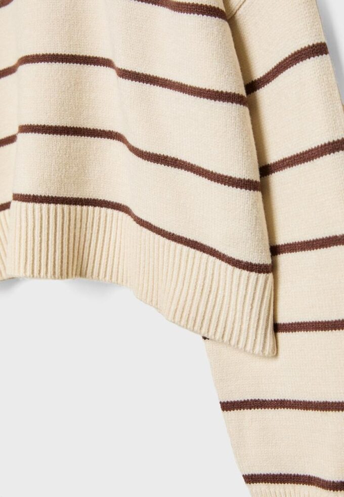 Stripet kort strikket genser